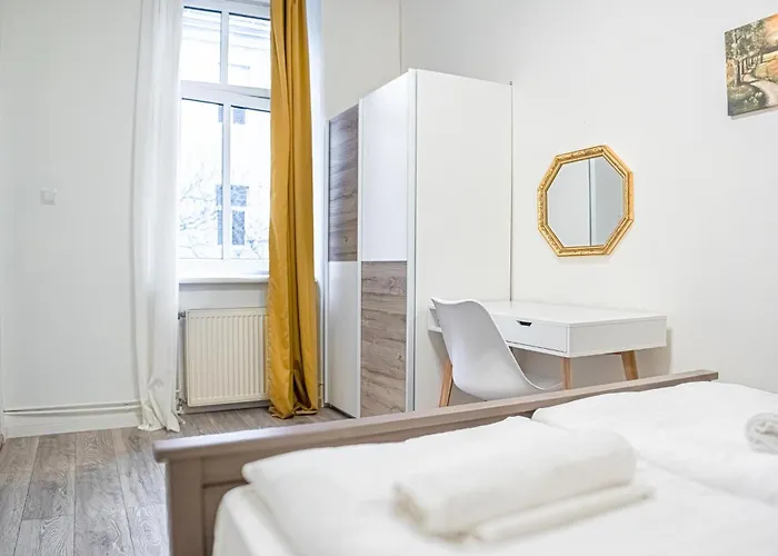 Comfortable 2br Apt-near Wiener Stadthalle Apartment *