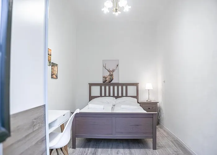 Comfortable 2br Apt-near Wiener Stadthalle * Vienna